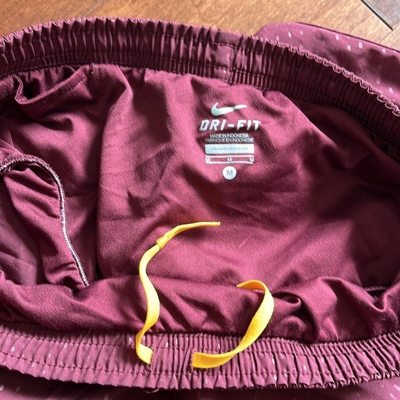 Nike Tempo Short - Minnesota Golden Gophers - Picture 2 of 7